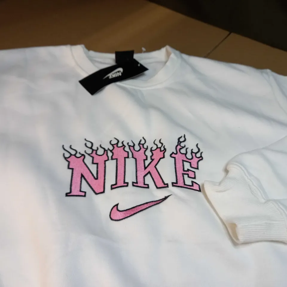 NIKE WHITE/LOGO CREW NECK SWEATER - 2XL