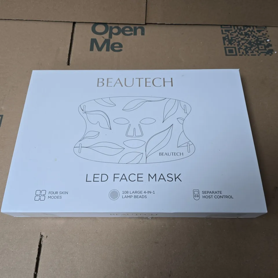 BEAUTECH LED FACE MASK – 108 LEDS, FOUR SKIN MODES, SEPARATE HOST CONTROL