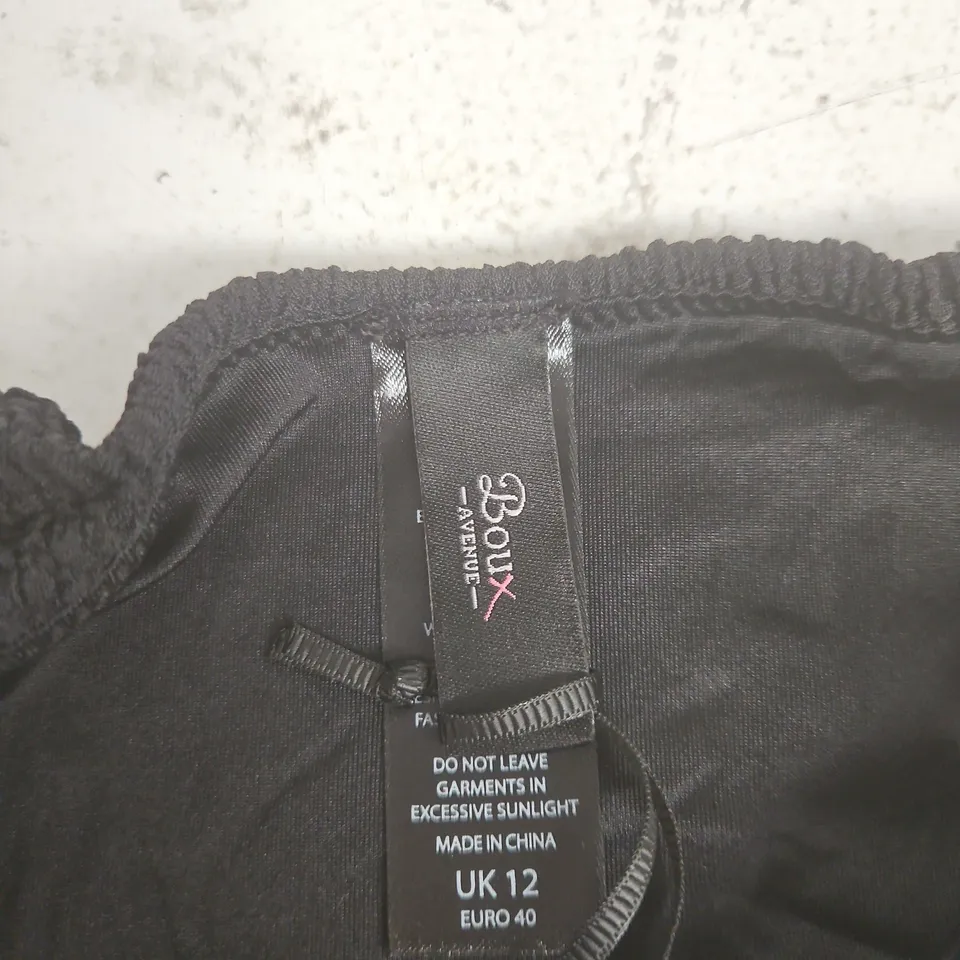 BOUX AVENUE IBIZA TEXTURE BRIEF – BLACK, UK 12 (EURO 40)