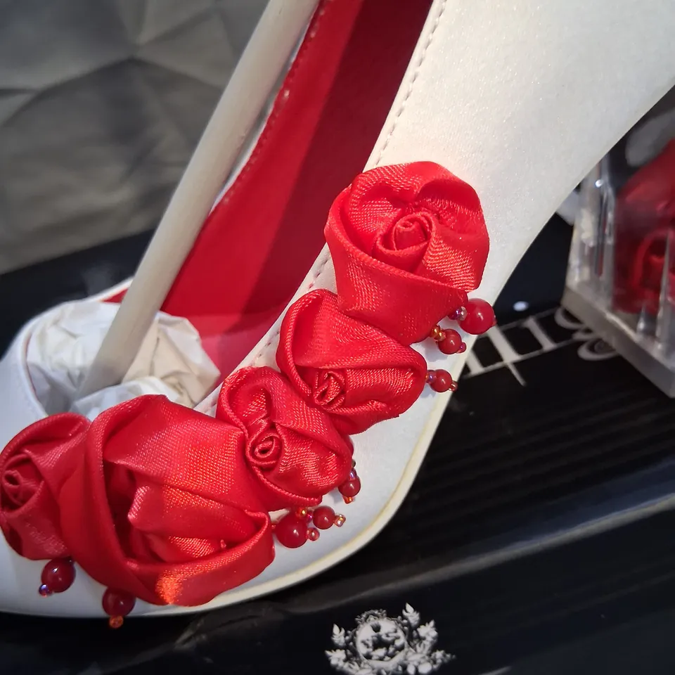 BRAND NEW BOXED KOI X THE TWILIGHT SAGA BELLA'S NIGHTMARE ROSE HEELS - PEARL SIZE 3