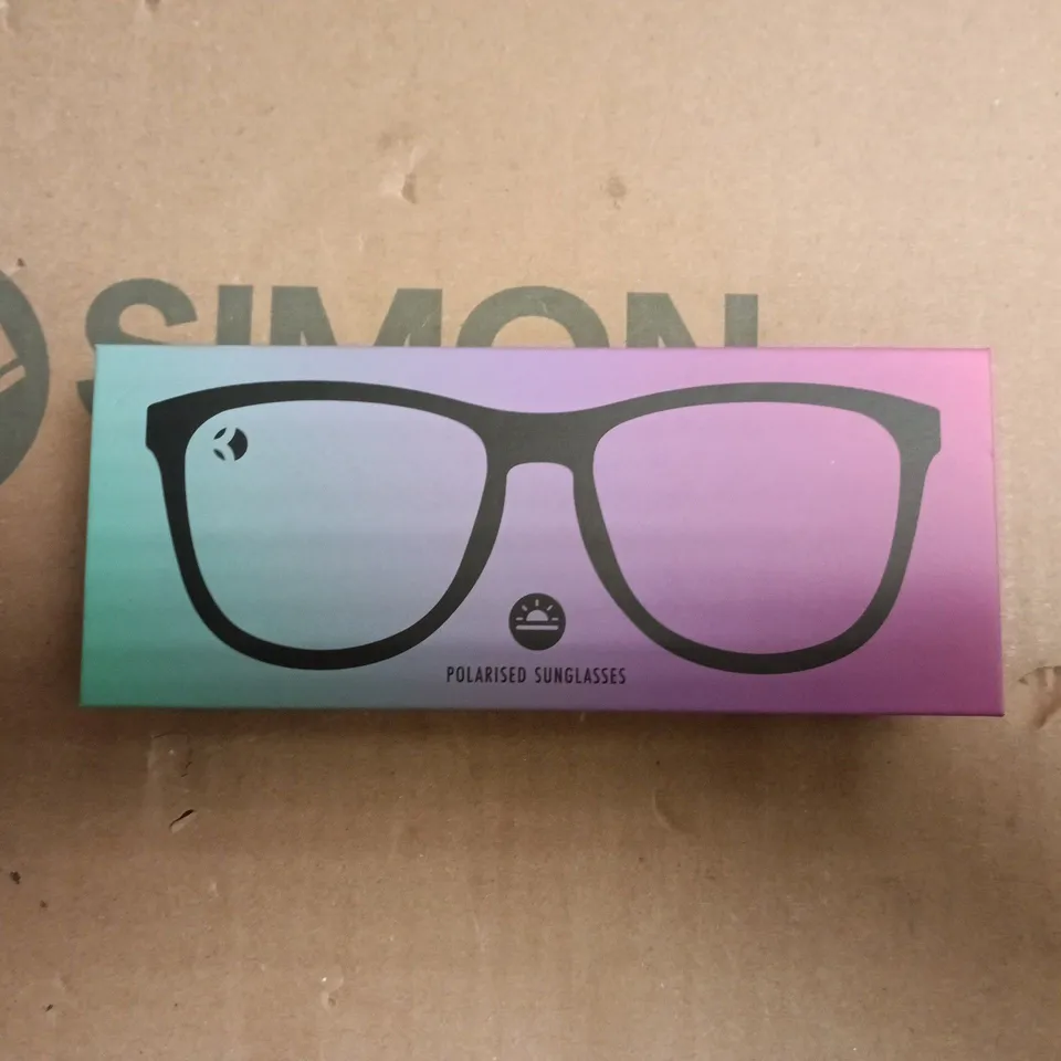 KYLOE IN THE WILD POLARISED SUNGLASSES WITH GREEN MIRRORED LENSES