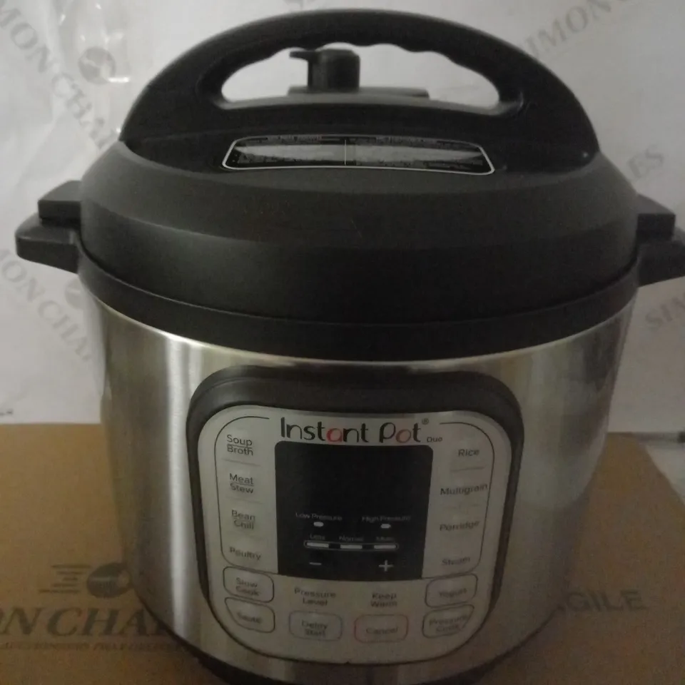 INSTANT POT DUO SMART PRESSURE COOKER