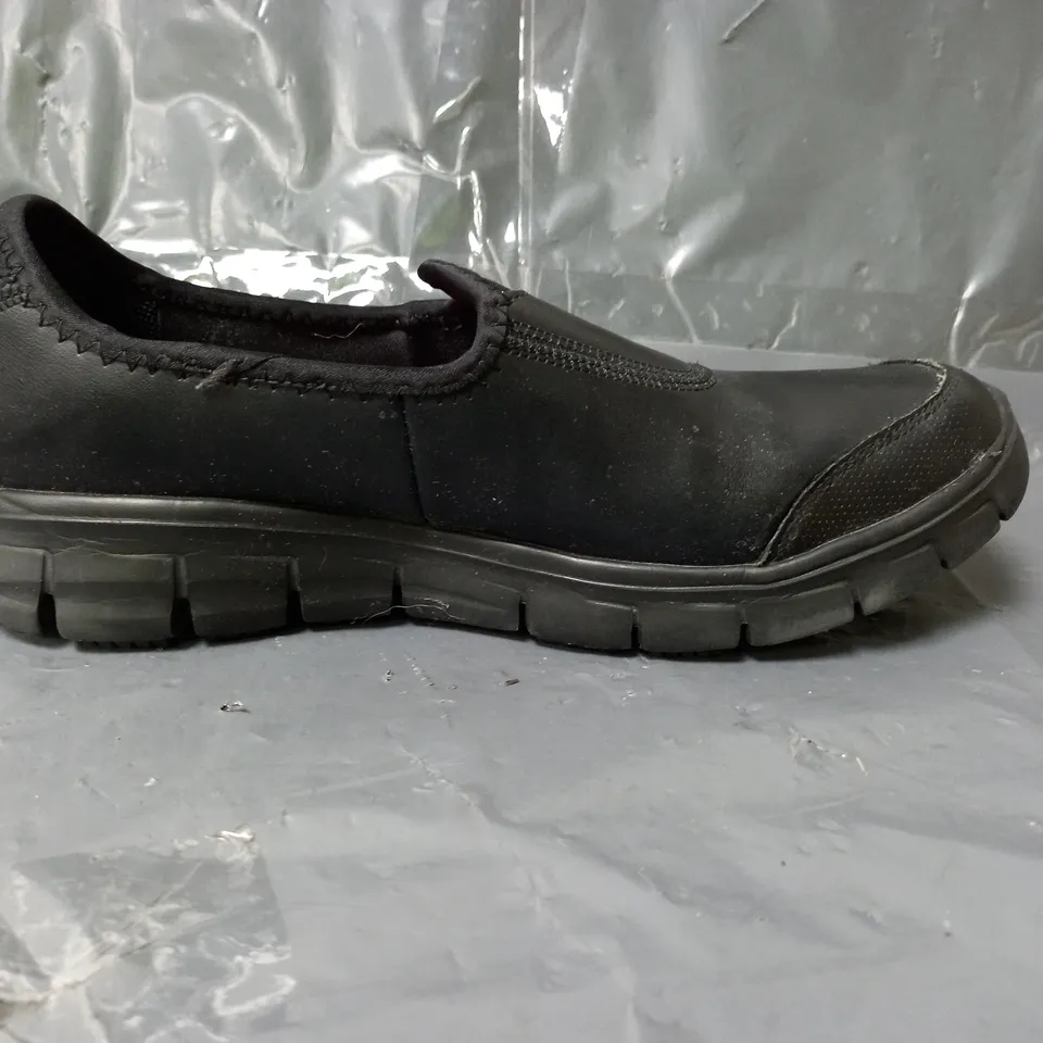 SKECHERS SURE TRACK RELAXED FIT SLIP RESISTANT SHOES BLACK SIZE 6