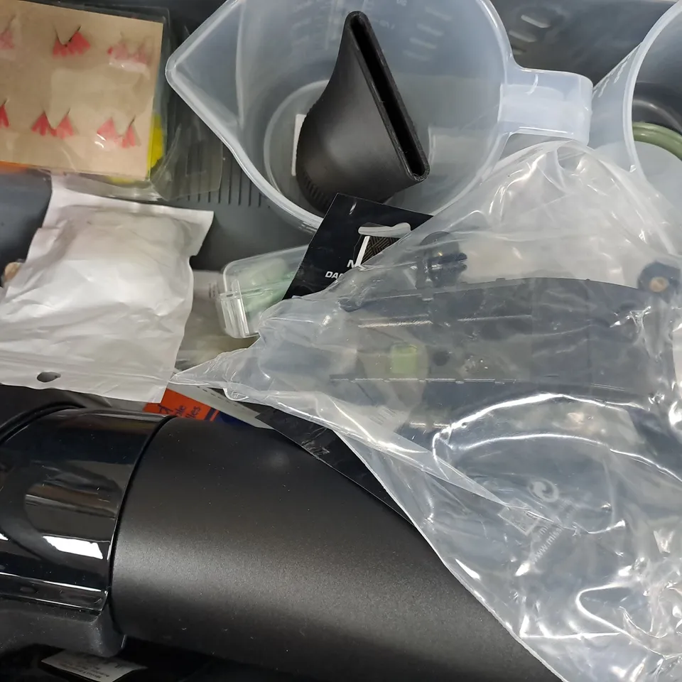 APPROXIMATELY 15 ASSORTED HOUSEHOLD ITEMS TO INCLUDE LABELLA FLAMENCO GUITAR STRINGS, AIR UP POD, DART ACCESSORIES, ETC
