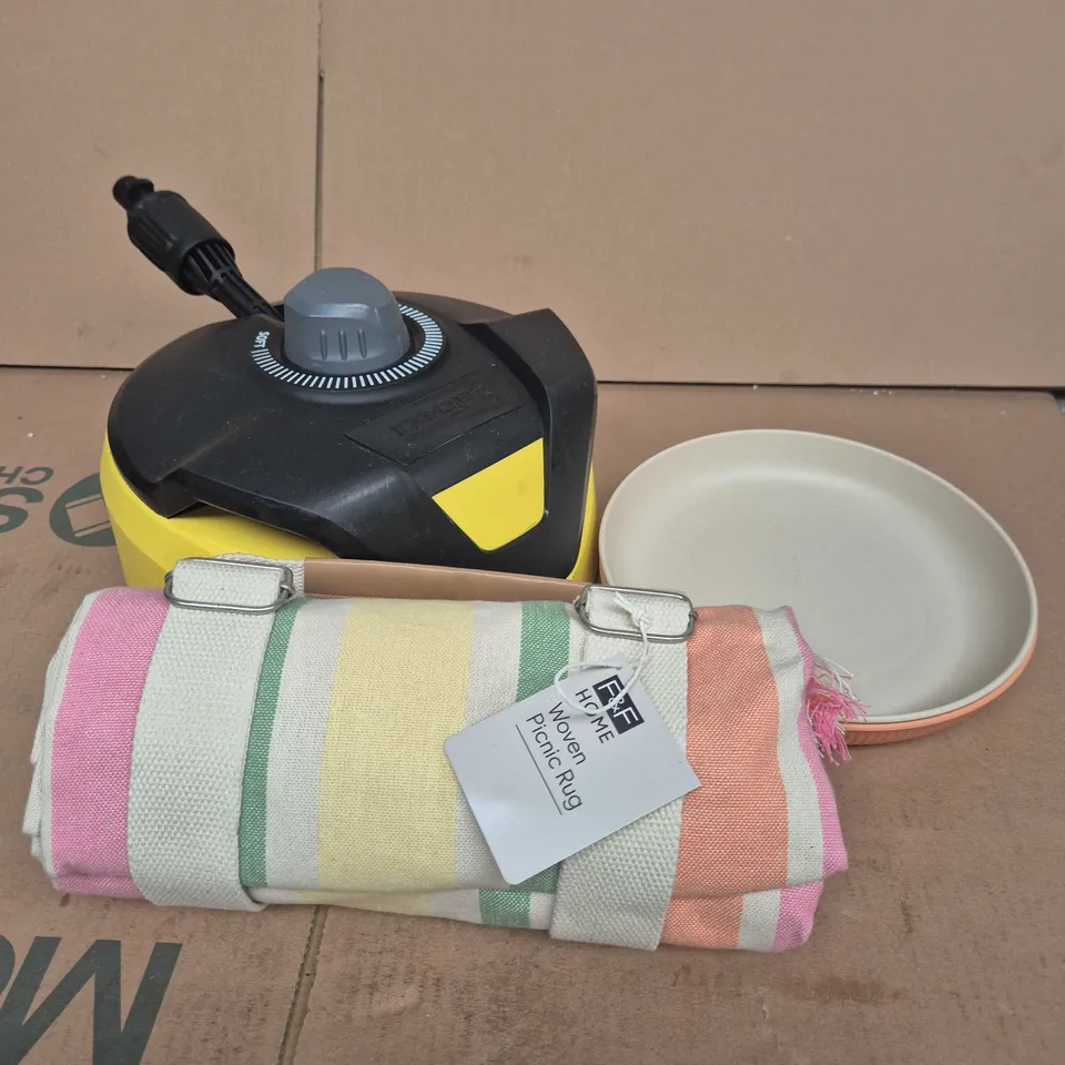 APPROXIMATELY 15 ASSORTED HOUSEHOLD PRODUCTS TO INCLUDE PLASTIC PLATES, WALLPAPER, PICNIC RUG ETC 