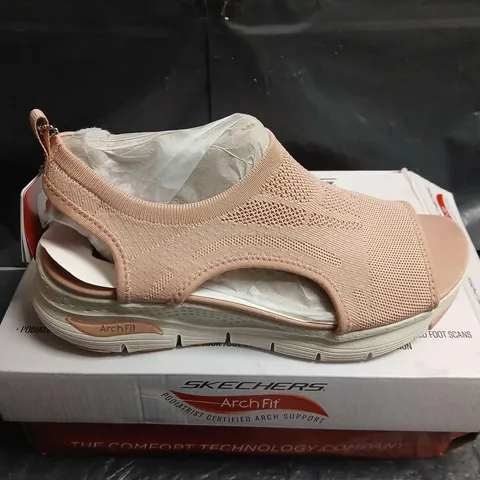 BOXED PAIR OF SKECHERS ARCH FIT SLIP-ON SANDALS – WOMEN'S - UK SIZE 6