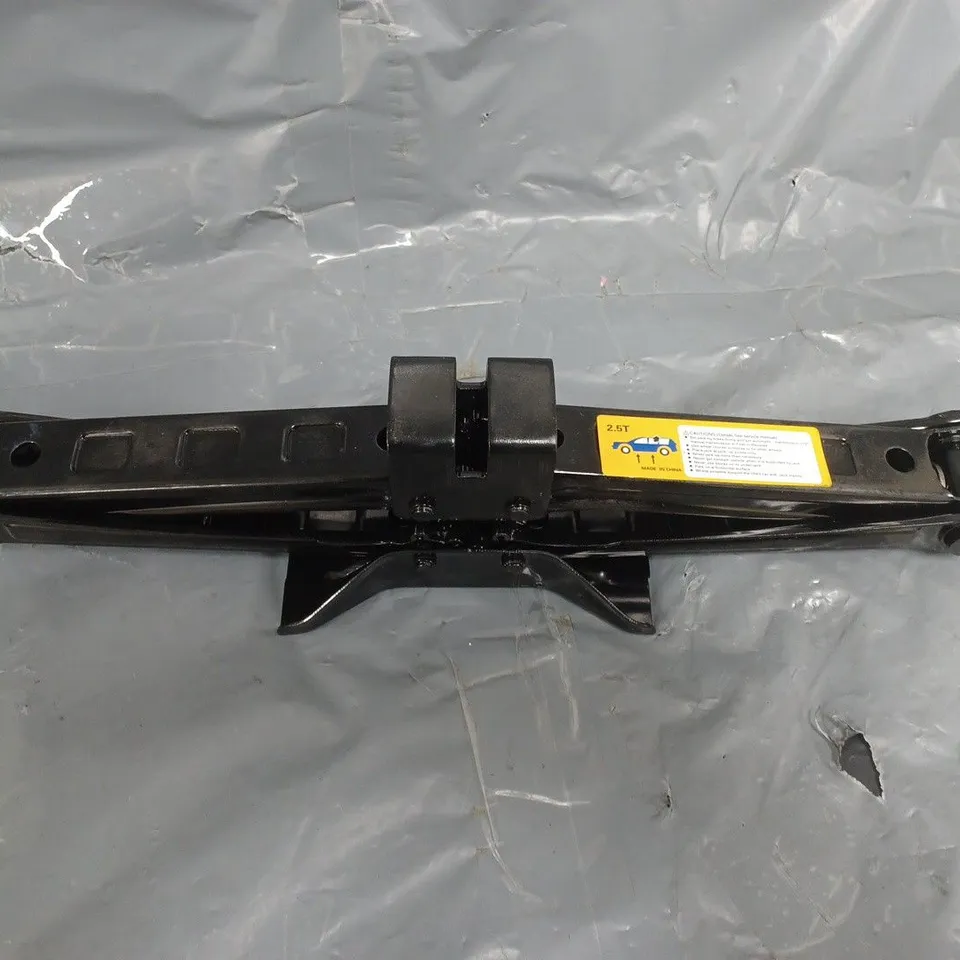 UNBRANDED 2.5 TON CAR JACK IN BLACK