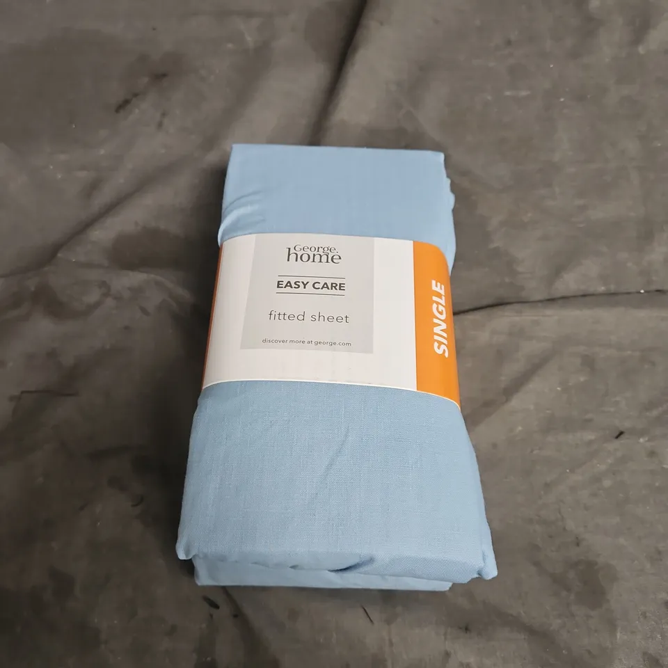APPROXIMATELY 50 EASYCARE FITTED SHEETS IN BLUE SIZE SINGLE - COLLECTION ONLY