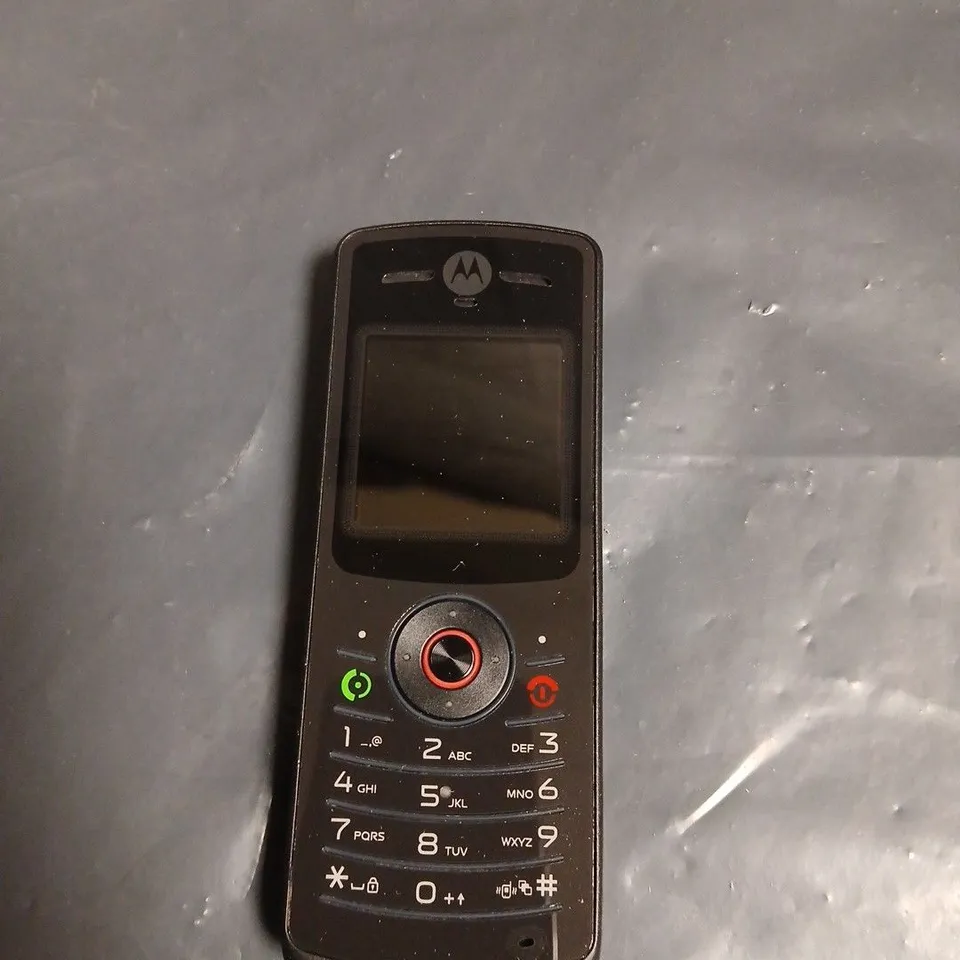 MOTOROLA W175 MOBILE PHONE – BLACK (BOXED)