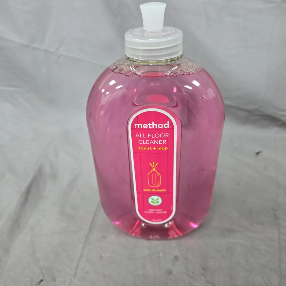 TOTE OF APPROXIMATELY 15 LIQUID ITEMS TO INCLUDE: PINK STUFF AND FLOOR CLEANER