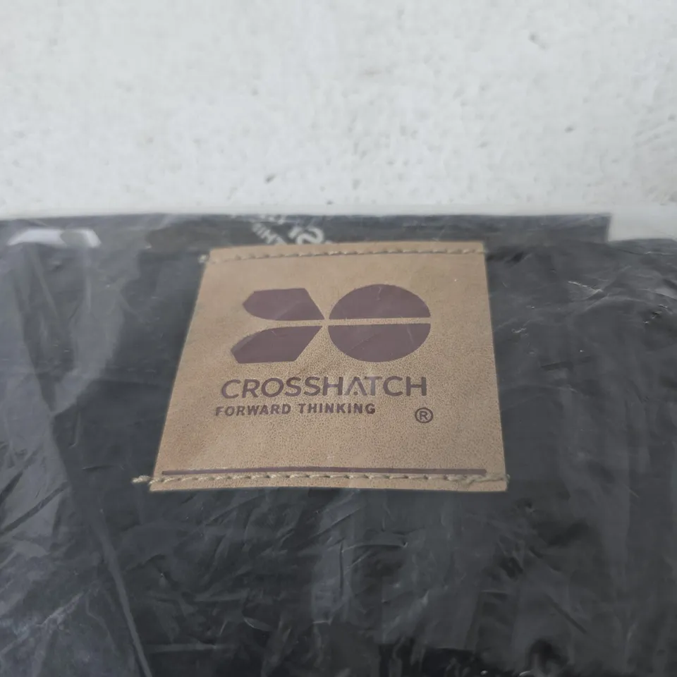 CROSSHATCH BLACK SHORTS, WAIST 32 (MEN'S) – BRAND PACKAGING