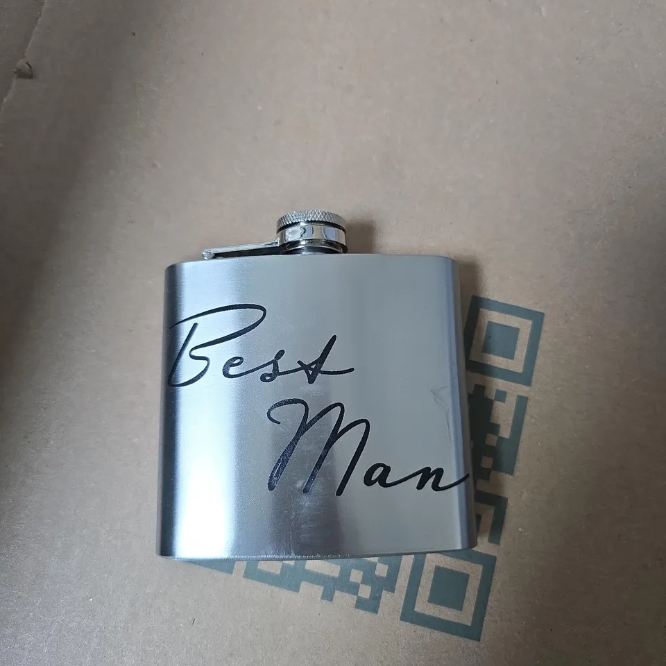 TOTE OF APPROXIMATELY 12 ASSORTED ITEMS TO INCLUDE: BEST MAN FLASK 