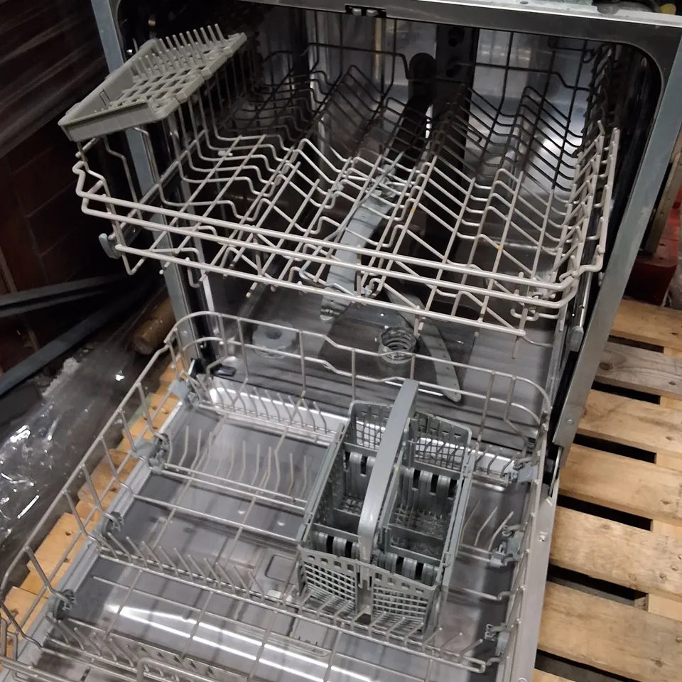 KENWOOD KID60S23 FULL-SIZE FULLY INTEGRATED DISHWASHER