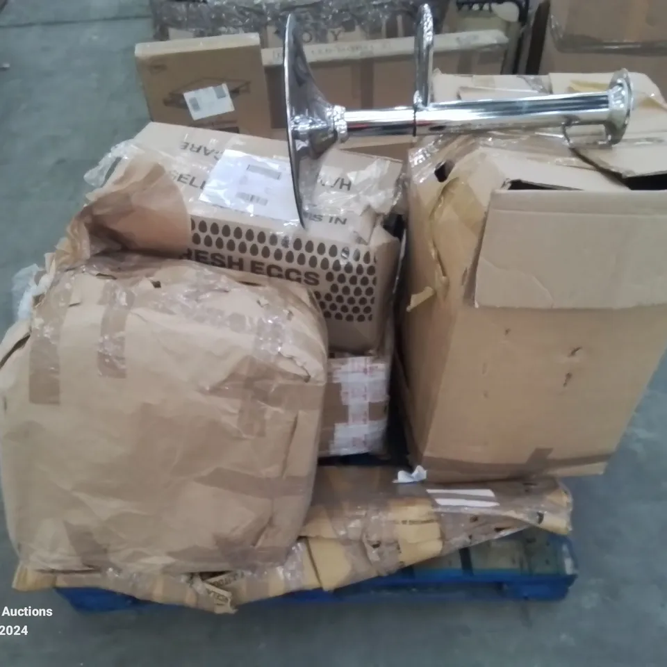 PALLET CONTAINING VARIOUS BOXED FURNITURE PARTS AND OTHER HOUSEHOLD ITEMS ETC.