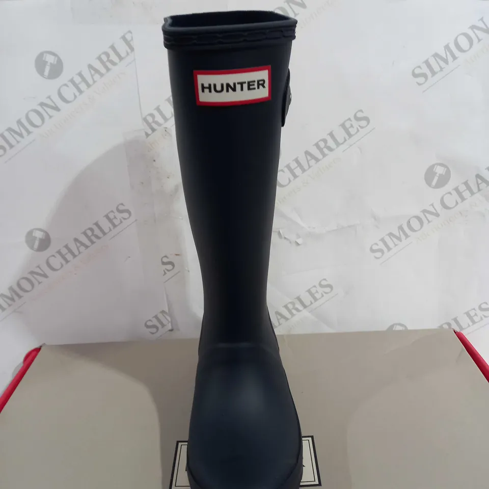 BOXED HUNTER ORIGINAL KIDS JUNIOR RUBBER WELLINGTONS BOOTS, NAVY - SIZE 13 