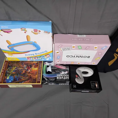 MEDIUM BOX OF ASSORTED TOYS AND GAMES TO INCLUDE JIGSAWS, HOOVER FOOTBALL AND MAGNETIC DRAWING BOARD