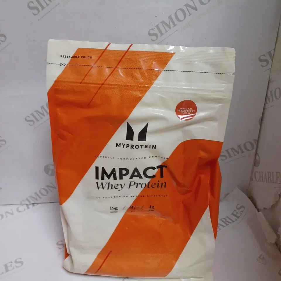 SEALED MYPROTEIN IMPACT WHEY PROTEIN - STRAWBERRY - 1KG