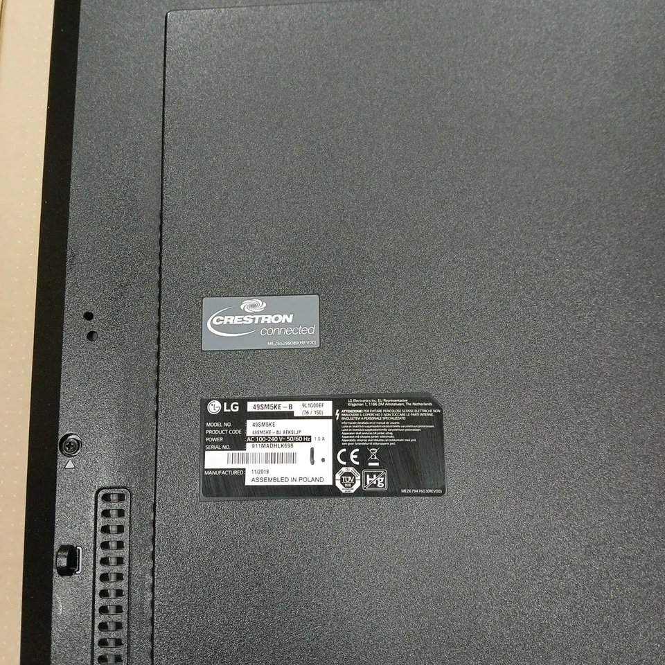 LG 49SM5KE-B 49-INCH PROFESSIONAL SIGNAGE DISPLAY. BOXED. NO POWER SUPPLY OR ACCESSORIES.