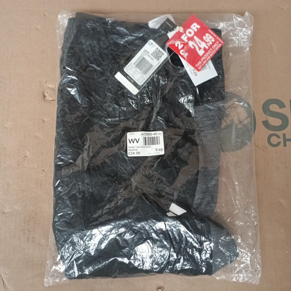 BAGGED ADIDAS WE ALL SET SHORTS IN BLACK/WHITE SIZE XL