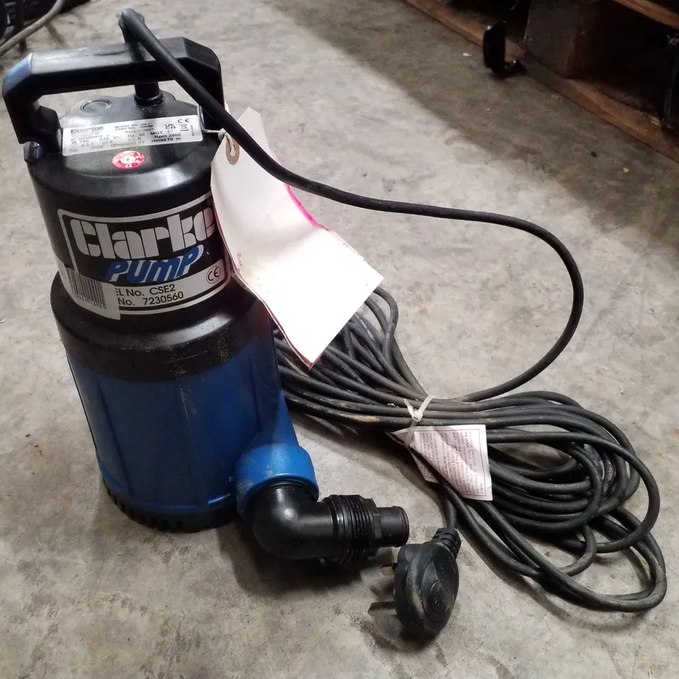 CLARKE CSE2 1¼" 750W 253LPM 10M HEAD SUBMERSIBLE WATER PUMP (230V)