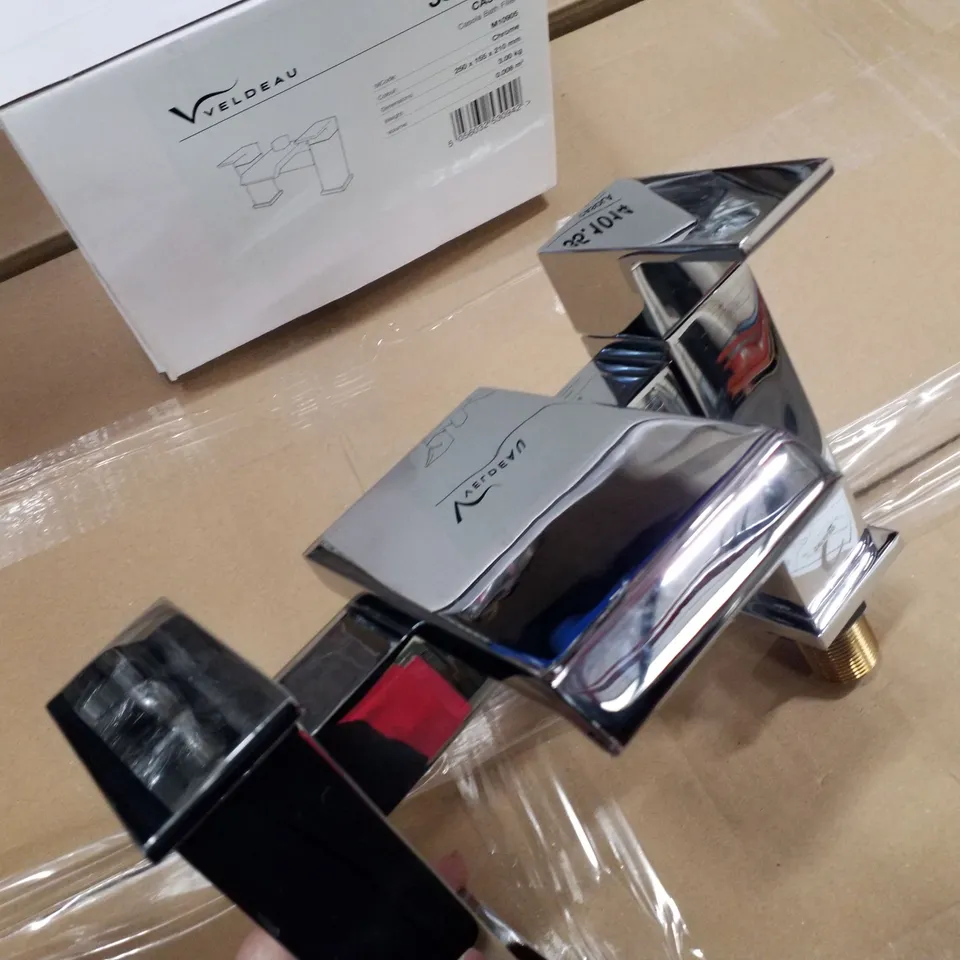 BRAND NEW BOXED VELDEAU CASOLA BATH FILLER- CHROME 