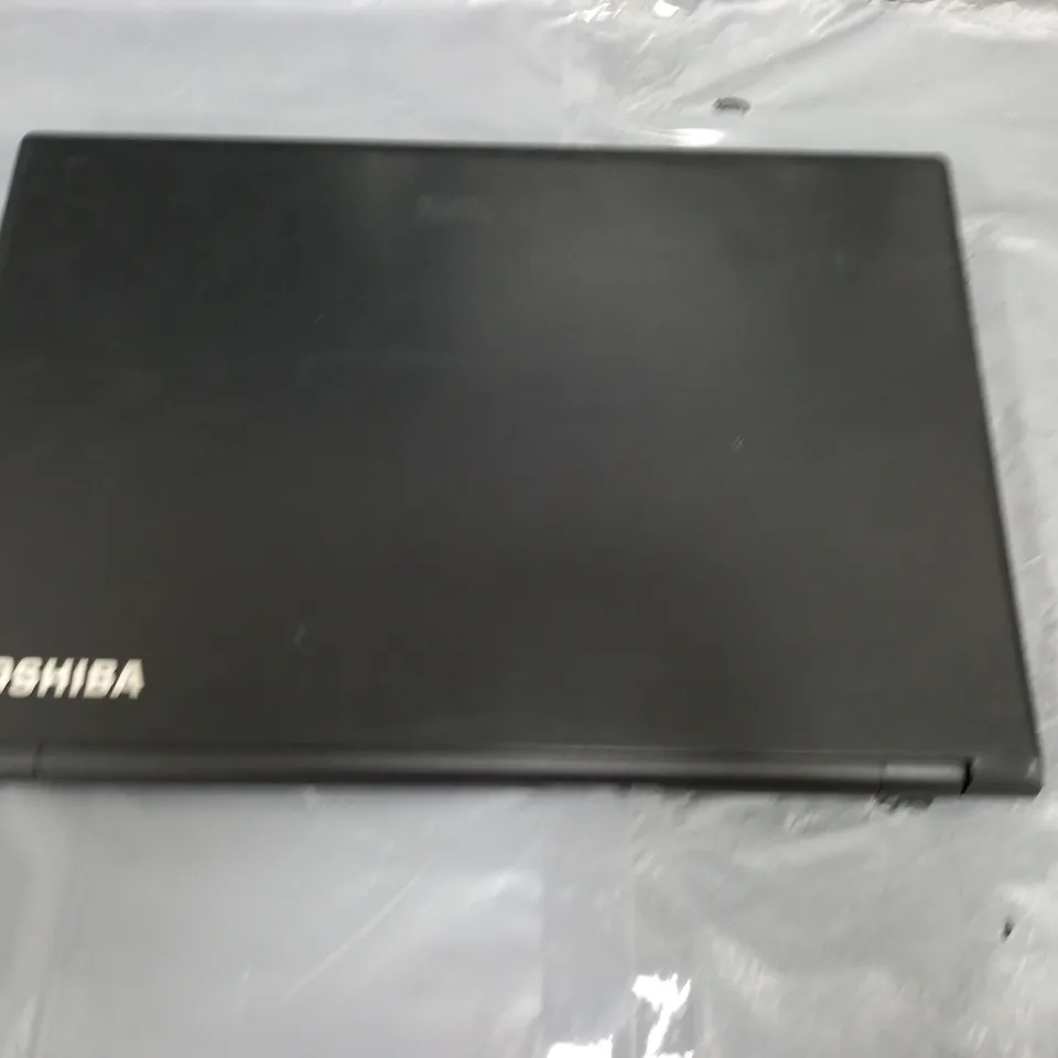 TOSHIBA SATELLITE PRO R50-B	15 INCH I3-4005U 1.70GHZ