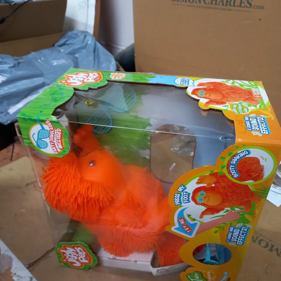 JIGGLY PETS TAN TAN THE ORANGUTAN