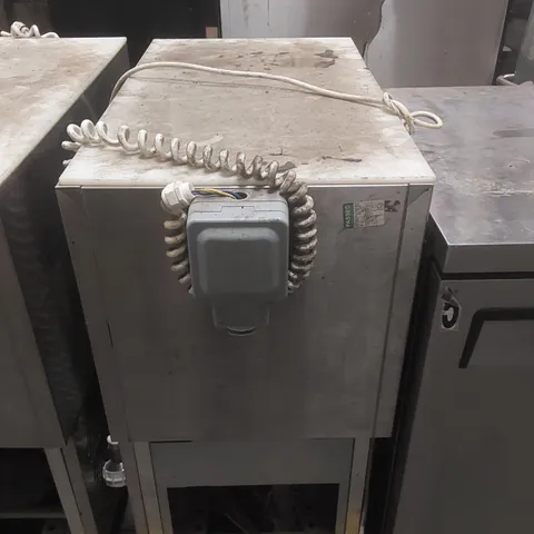 WILLIAMS PW4R290 COMMERCIAL PREPARATION WELL FRIDGE