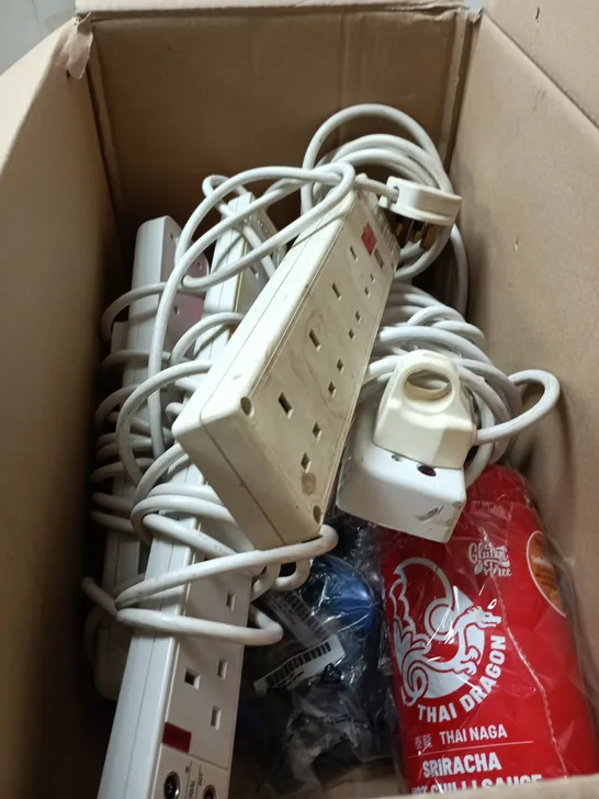 Lot 6065: BOX OF APPROXIMATELY 10 ASSORTED ITEMS INCLUDING EXTENSION ...