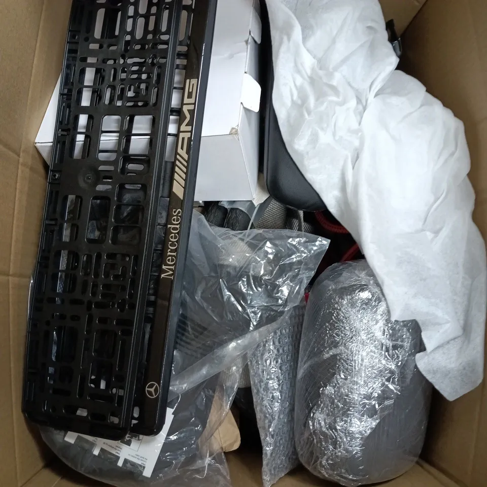 BOX OF ASSORTED CAR ITEMS TO INCLUDE - TOOLS HEAD REST - PLATE HOLDERS