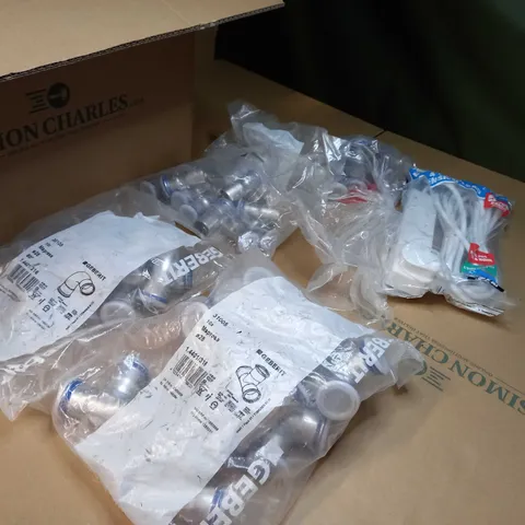 LOT OF APPROX 10 ASSORTED HOUSEHOLD/DIY ITEMS TO INCLUDE: GEBERIT PARTS, EXTENSION LEAD, SMALL HAMMER