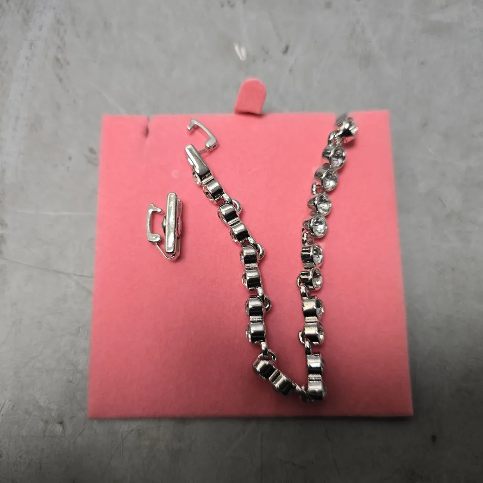 BOXED SWAROVSKI TENNIS CLEAR CRYSTAL BRACELET 