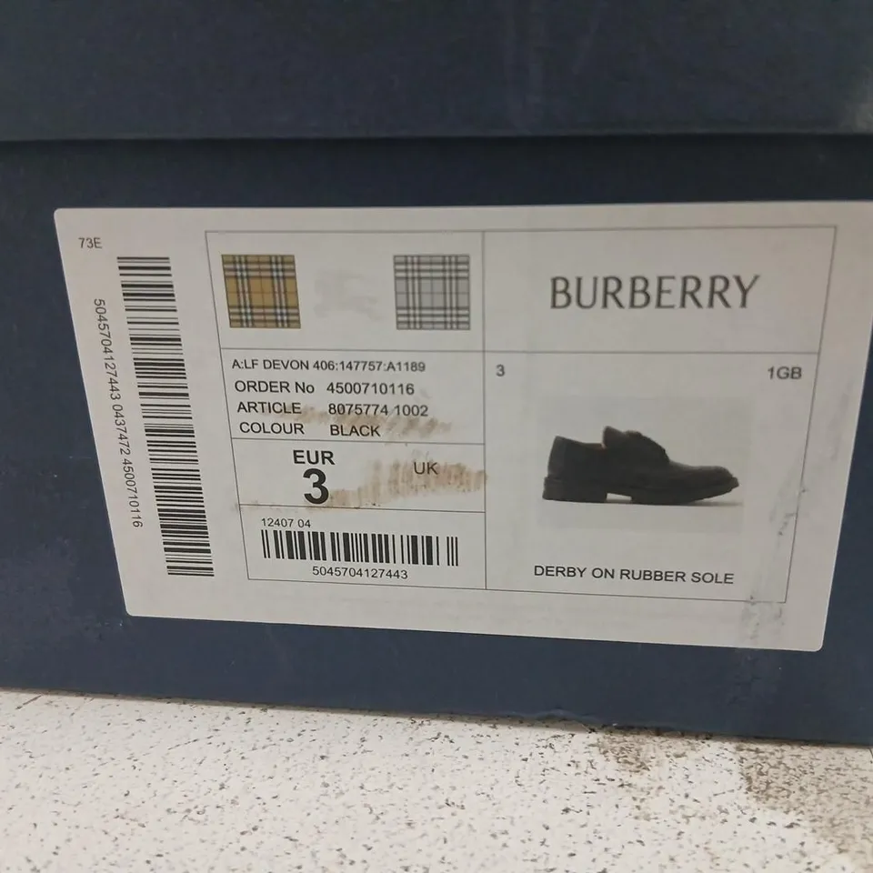 BURBERRY TRICKER'S DERBY SHOES – BLACK LEATHER BROGUES WITH RUBBER SOLE, BOXED