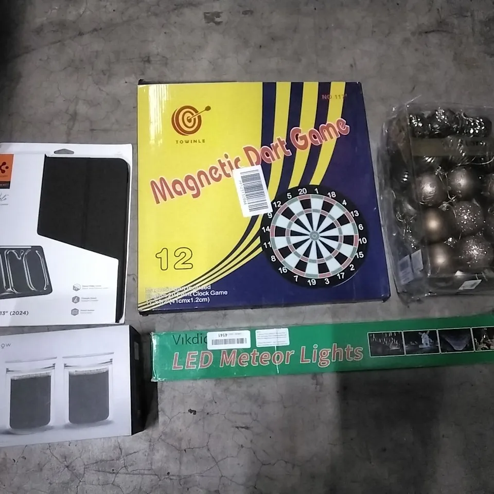 PALLET OF HOUSEHOLD ITEMS TO INCLUDE IPAD PRO 13" COVER/STAND, MAGNETIC DARTS GAME, FESTIVE BAUBLES, LED METEOR LIGHTS AND OTHER ASSORTED ITEMS...