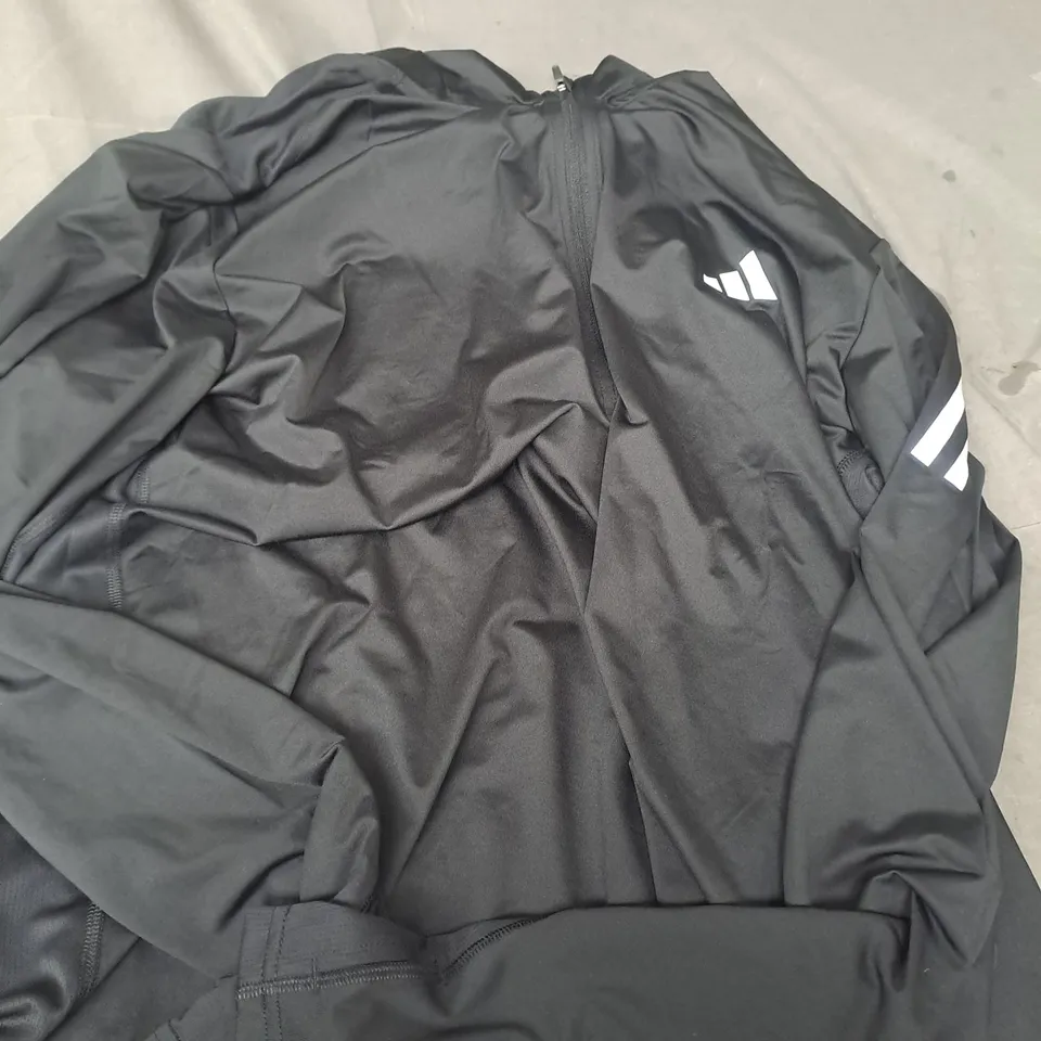 ADIDAS ON TRACK 1/4 ZIP JACKET IN BLACK - 2XL 