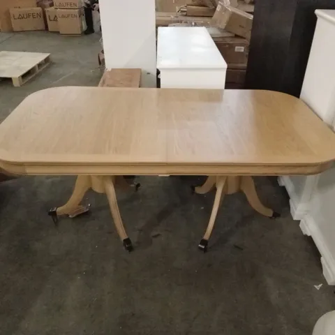 QUALITY DESIGNER 6-8 SEATER EXTENDABLE MOBILE DINING TABLE ON CASTORS