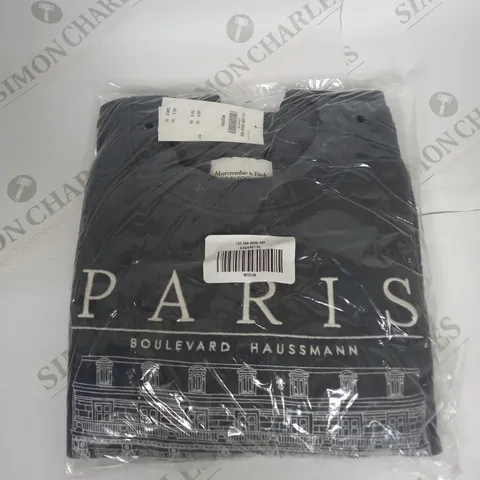 BAGGED ABERCROMBIE AND FITCH SWEATSHIRT SIZE M
