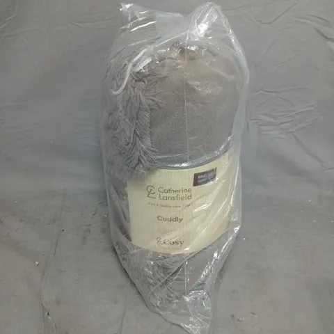 catherine lansfield cuddly king size duvet set in brown 