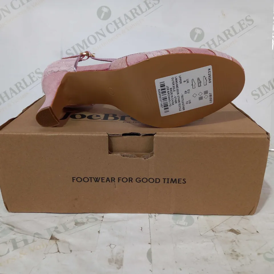 BOXED PAIR OF JOW BROWNS CLOSED TOE TEXTILE HEELS IN PINK UK SIZE 8