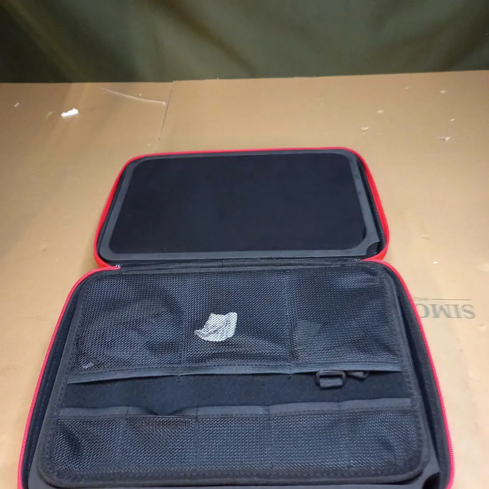 BERNINA ACCESSORY CASE