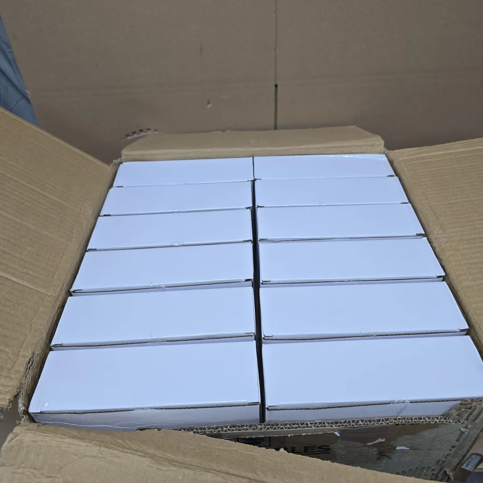 BOX OF 12 X STACKABLES HARD PLASTIC CUTLERY SET