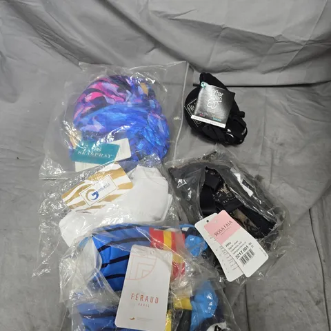 APPROXIMATELY 25 ASSORTED WOMEN'S CLOTHING PRODUCTS IN VARIOUS BRANDS TO INCLUDE AFTER EDEN, FERAUO, SEASPRAY, ROSA FAIA, GORSENIA ETC