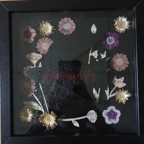 FRAMED PRINT 'BLACKBIRD FLY' WITH FLORAL 3D COLLAGE