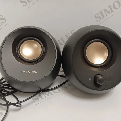 BOXED CREATIVE PEBBLE V3 MINIMALISTIC 2.0 USB-C SPEAKERS 