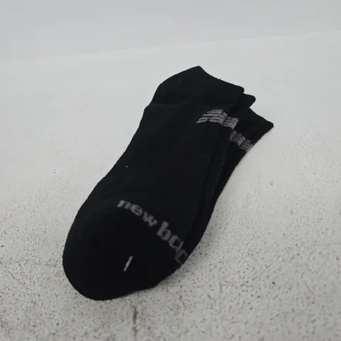 NEW BALANCE BLACK SOCK – ANKLE SOCK