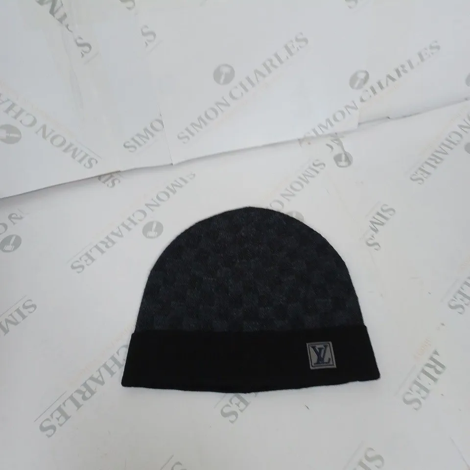 LOUIS VOUITTON BEANIE GREY AND BLACK 