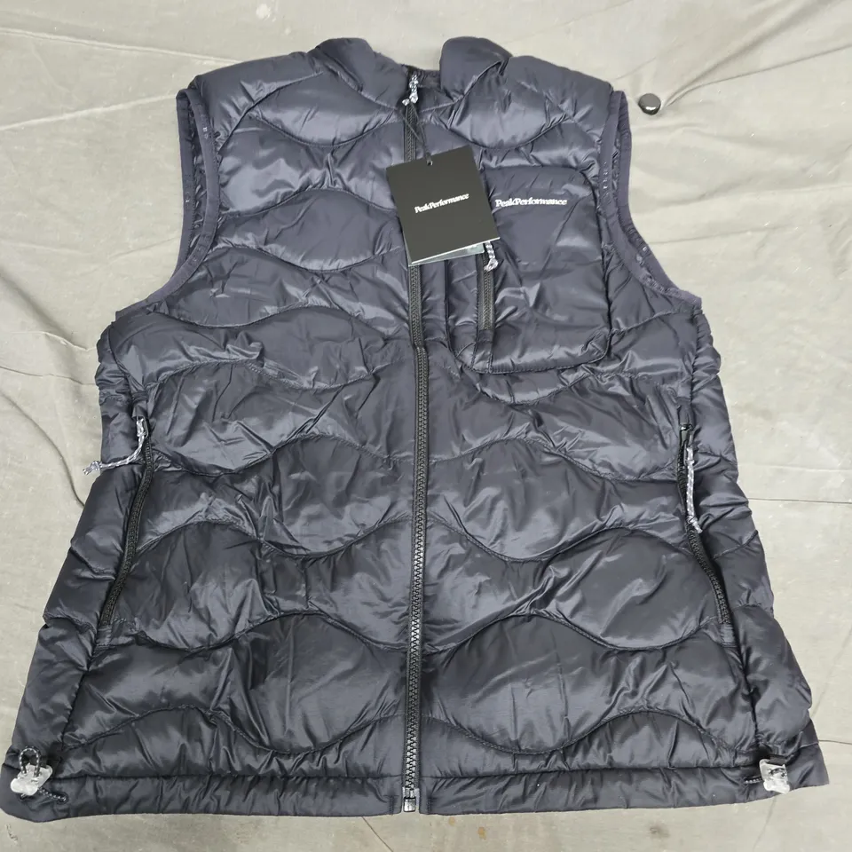 PEAK PERFORMANCE W HELIUM UTILITY DOWN VEST IN BLACK - SMALL