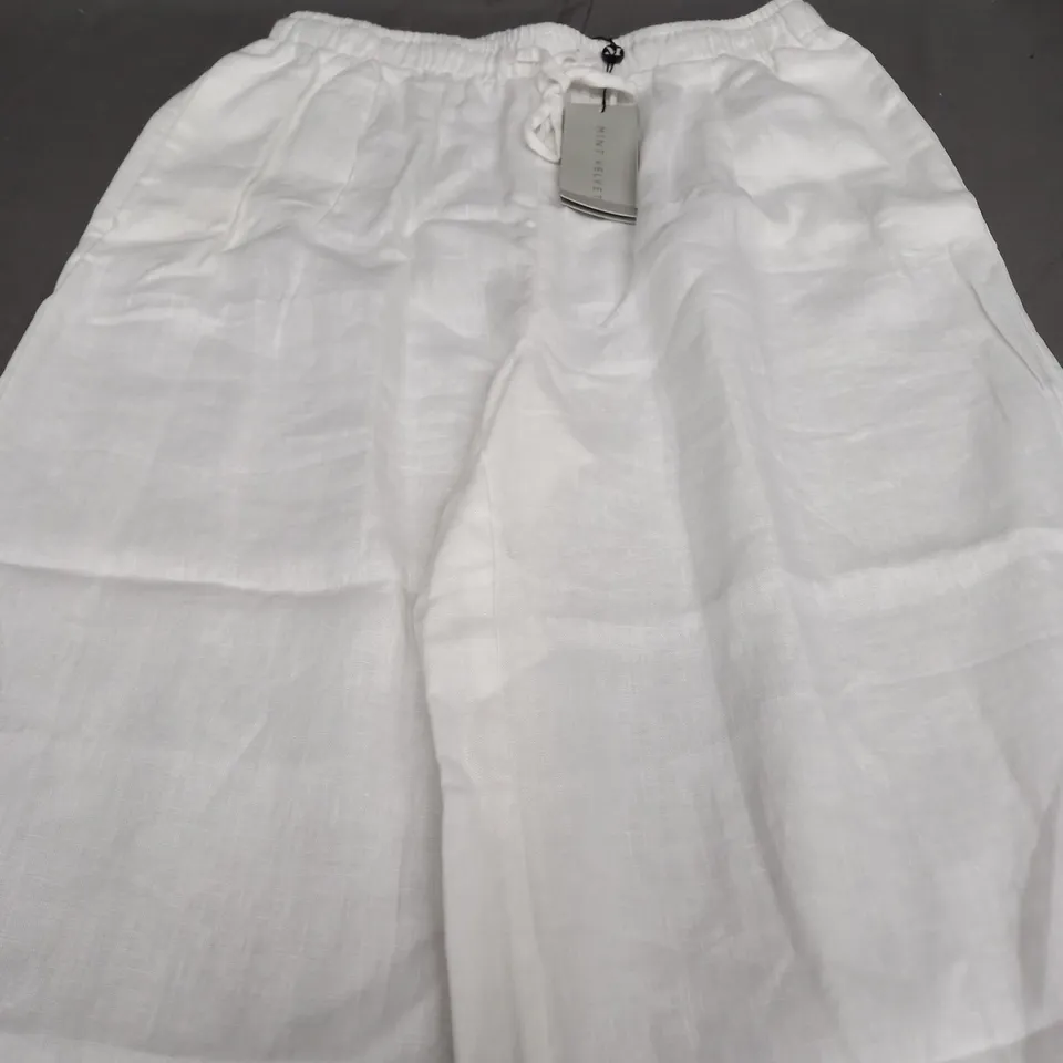 MINT VELVET IVORY LINEN WIDE LEG TROUSERS - MEDIUM SHORT