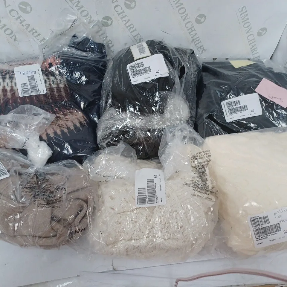 LARGE QUANTITY OF ASSORTED CLOTHING TO INCLUDE SWEATER, JUMPER, TROUSERS, ETC
