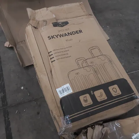 BOXED LUGG SKYWANDER SUITCASE 